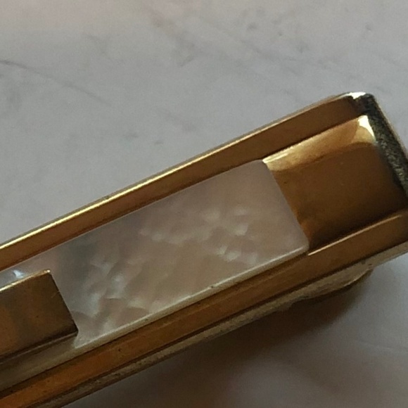 Vintage Anson white abalone and gold coloured metal tie clip- used - Picture 2 of 5